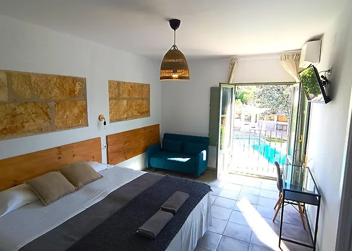 Hostal Residencia Alma